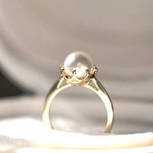 Vintage Art Deco 14K Gold Freshwater Pearl Solitaire Engagement Ring