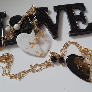Handmade resin heart necklace | Unique jewelry | Heart pendant | Gift for mom | Gift for aunt | Resin jewelry | Mother&#39;s Day | Gift for bride