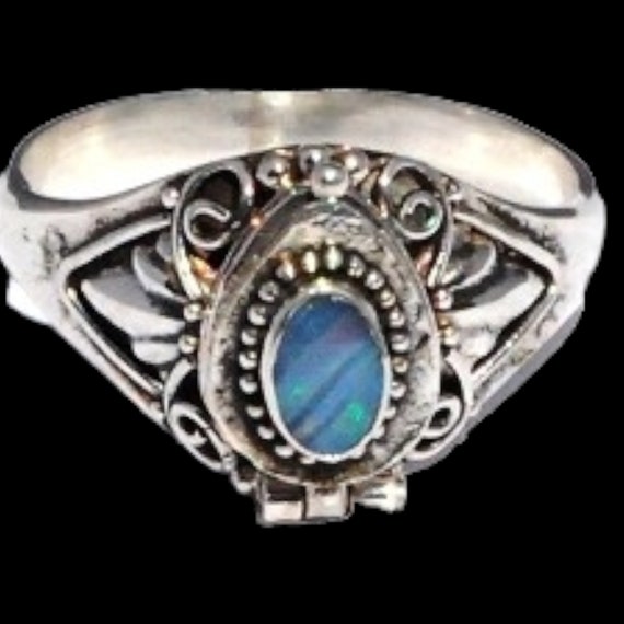 Balinese Sterling Silver Opal Doublet Gemstone with Secret Compartment Poison Ring