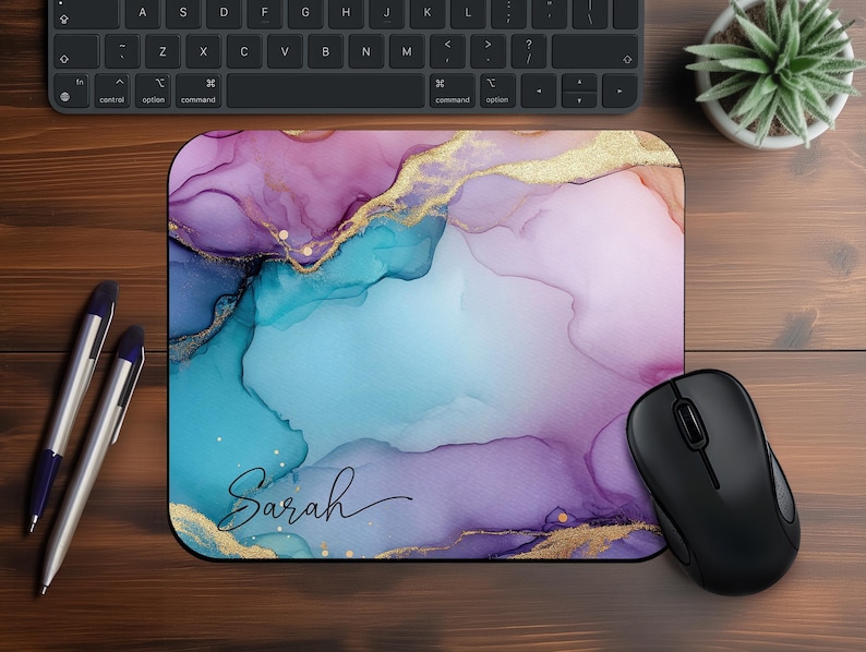 Tapis de souris personnalisé avec nom, grands tapis de bureau modernes, clavier gaming coloré, décoration de bureau moderne image 5