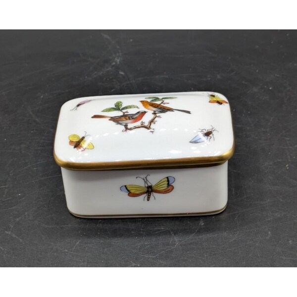 Herend Hungary Vtg Rothschild Bird Insect Handpainted Porcelain Pill Trinket Box