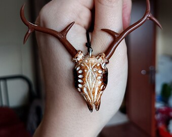 collana leshy con teschio, regalo ideale per streghe, statuetta in argilla polimerica, gioielli per persone magiche. Cosplay di oggetti fantasy, atmosfera slava da witcher