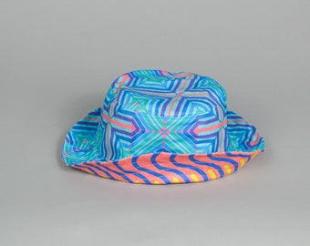 Squiggle Line Bucket Hat - reversible -90s style patterned hat - colorful print