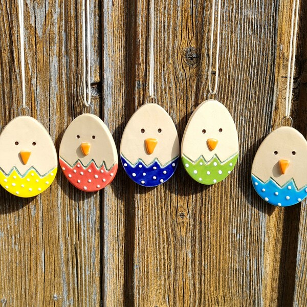 Ceramic Eggs with Chicken Ornaments, garden decoration, Ceramic backyard decor, frontyard Ornament, Spring decor