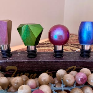 Handmade Resin Wine Bottle Stopper – Chrome Finish | Unique Colorful Barware Gift | Reusable Wine Saver for Kitchen, Bar, or Gift