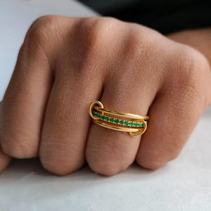 14K Yellow Gold & Emerald Multi Link Connected Ring, Chunky Gold Connector Ring, Gold Ring Set, Eternity Statement Ring, Interlocking Ring