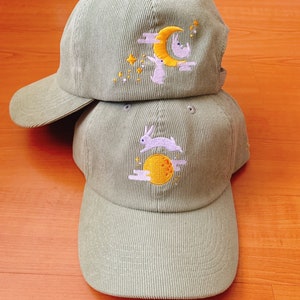 Mond Hase bestickt Cord Hut
