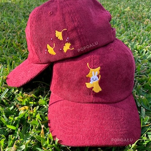 Gorro de pana bordado con moño de ginkgo