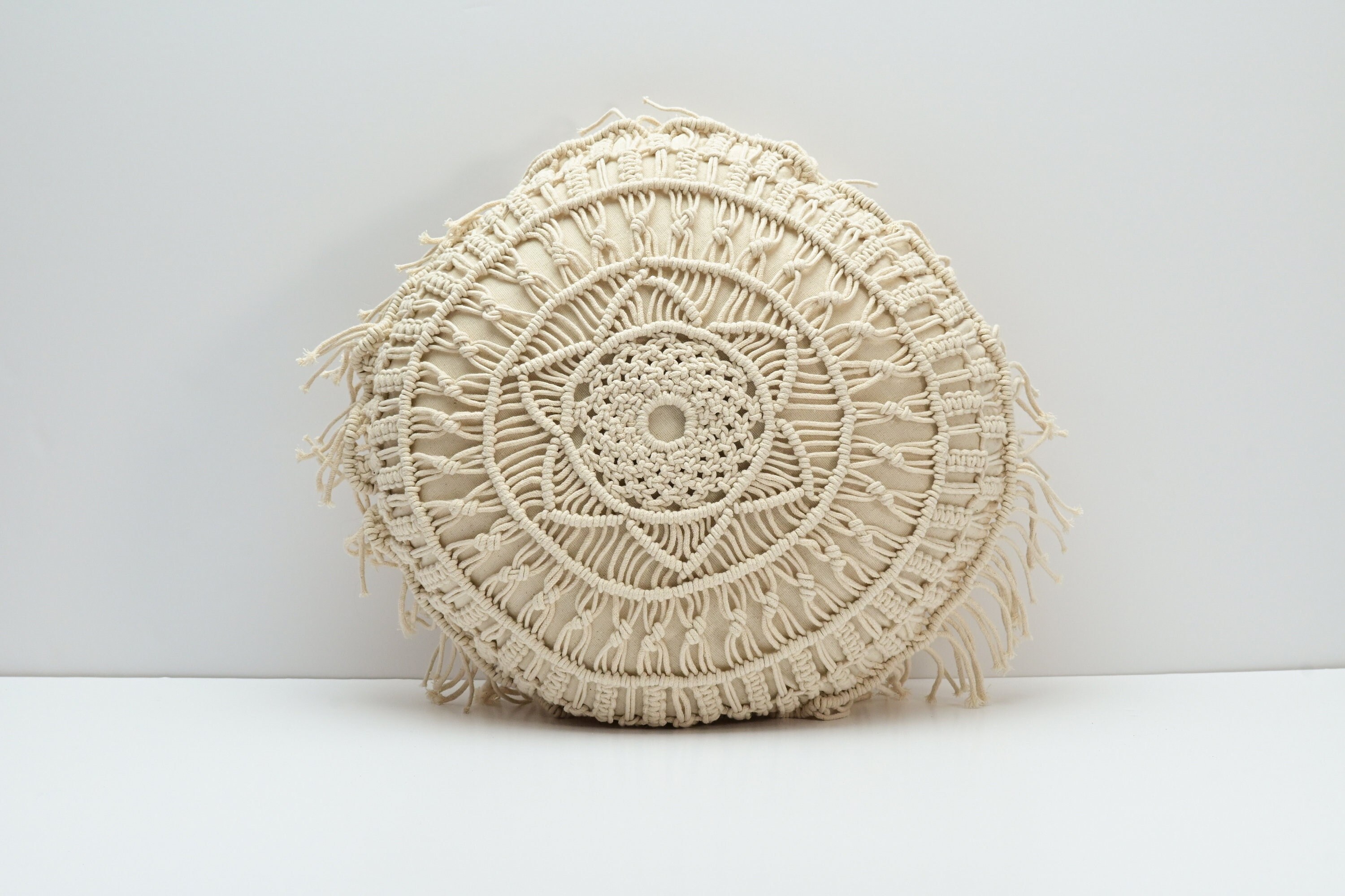 Oreiller Macramé Mandala, Oreiller Décoratif avec Franges, Coussin de Canapé Rond, Yoga, Style d'ame