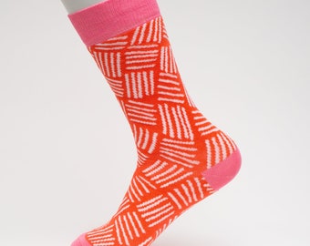 Whıte Strıpes Pink Cotton Socks, Unisex Socks, Best quality Socks, Gifts, Gift For Her, Gift For Him, bbf Gifts
