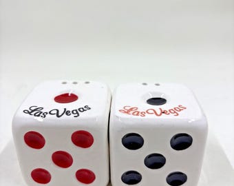 Vintage Souvenir Las Vegas Dice Red Black Salt Pepper Shakers Taiwan ROC