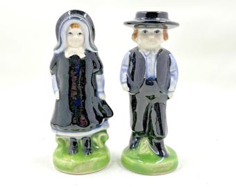 Vintage Amish Boy & Girl Salt and Pepper Shakers Japan - no stoppers