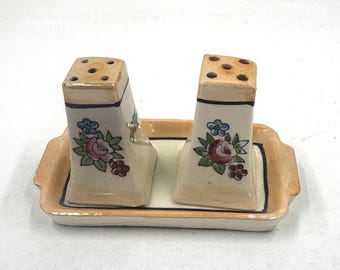 Vintage Ceramic floral Salt & Pepper Shaker set art deco flower Occupied Japan
