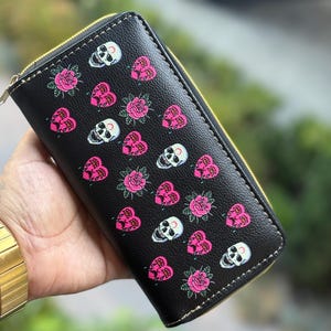 Gothic Rose Skull Zipper Wallet, Edgy Wallet, Gothic Accessories, Unique Gift, Alternative Fashion, Skull Print Wallet