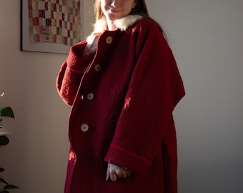 Crimson Wholecloth Duster Quilt Coat w/ genuine fur collar, Large scalloped edge with wood buttons, Oversized repurposed sustainable fashion