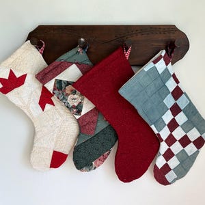 Gesteppte Weihnachtsstrümpfe - Erbstück Qualität antike Patchwork