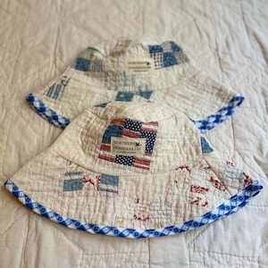 大人用ミディアムキルティングバケットハット、ヴィンテージキルトスクラップ、再利用されたサステナブルファッション、サンハット