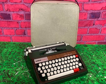 CUSTOM FULLY FUNCTIONAL 1970s Brother Echelon 79 Typewriter x Forest Green x Steel Body x Ready to use out of box x New Ribbon