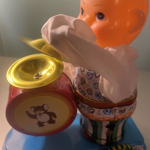 Vintage 1960s Clockwork Tin Wind Up Boy Beating Drum Collectible Toy Unopened In Box