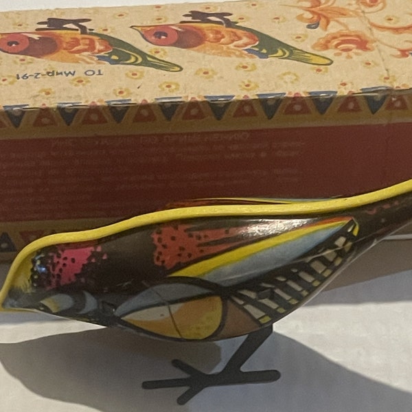 Vintage 1970s - 1980s Tin Wind Up Pecking Goldfinch or Chicken Toy in Box!