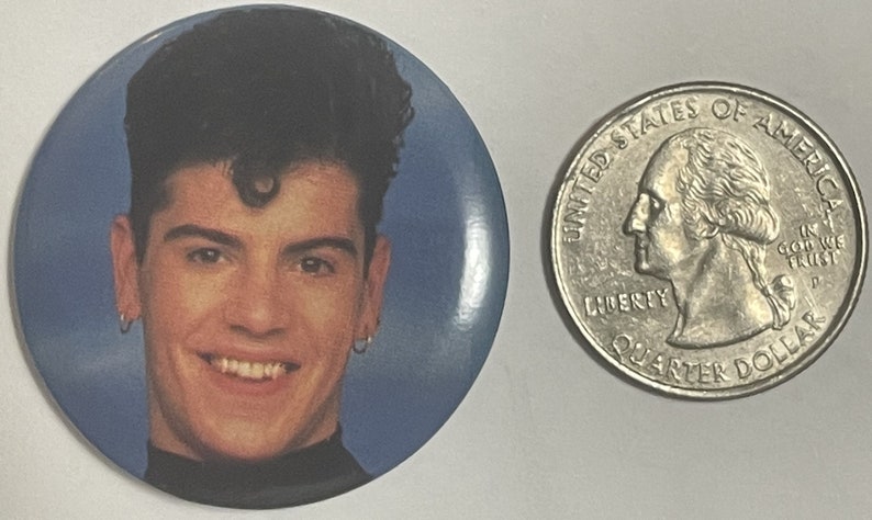 Vintage Jordan Knight NKOTB pinback button size comparison next to quarter coin