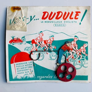 Giocattolo da ciclismo francese vintage degli anni '50 su carta originale