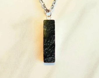 Roher Moldavit Anhänger: Sterling Silber Boho Halskette