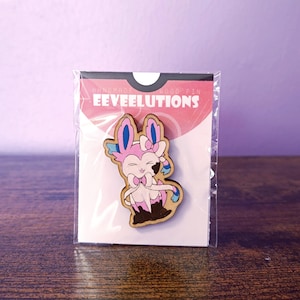 Eeveelutions Pin - Sylveon