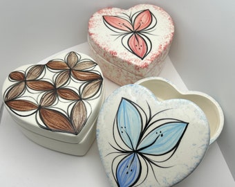 Hawaii Handcrafted Ceramic Tapa Design Jewelry Box Heart Shaped for Jewelry Ring Bracelet Necklace, Hand Painted, 3 sizes