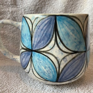 Hawaii Handcrafted Ceramic Tapa Design Coffee Mug, Hand Painted, Large 20 ounce image 3