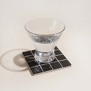 Dessous de verre en carreaux de verre Dessous de verre fait main Dessous de verre carré Cadeau de pendaison de crémaillère Cadeau pour elle Cadeau pour lui Cadeaux Saint-Valentin 1 Dark Brown