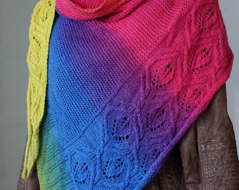 Knitted triangle scarf with cashmere