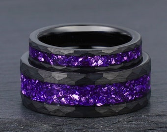 Hammered Amethyst Ring Set, Black Tungsten Ring, His and Hers Wedding Ring, Wedding Band Set, Couples Ring, His and Hers Ring, 4mm 8mm Ring