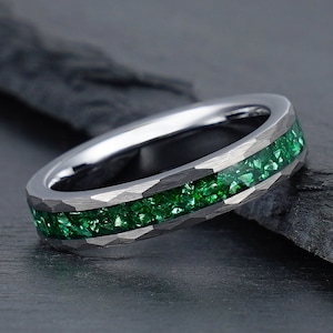 Hammered Emerald Ring, Silver Tungsten Ring, Mens Wedding Ring, Womens Wedding Band, Anniversary Ring, Engagement Ring, Promise Ring,4mm 8mm