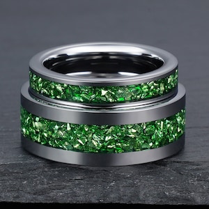Green Emerald Ring Set, Silver Tungsten Ring, His and Hers Wedding Ring, Wedding Band Set, Couples Ring, His and Hers Ring, 4mm 8mm Ring