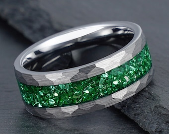 Hammered Emerald Ring, Silver Tungsten Ring, Mens Wedding Ring, Womens Wedding Band, Anniversary Ring, Engagement Ring, Promise Ring,4mm 8mm