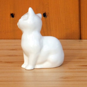 Royal Doulton Persian Cat/ Kitten Figure image 3