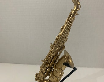 2.52 Saxophone Pin Seawoo Saxophone Pin Saxophone Brooch with Case Saxophone Lapel Pins Miniature Musical Instrument Miniature Replica Pin Musical Gift 2.52 Saxophone Pin Seawoo Saxophone Pin Saxophone Brooch with Case Saxophone Lapel Pins Miniature Musical Instrument Miniature Replica Pin Musical Gift