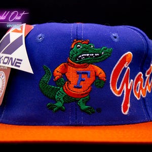 Vintage Apex One University of Florida Gators Blue Script Leather Strapback Hat NCAA