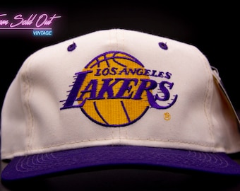 Vintage 1990's Purple Los Angeles Lakers Sports Specialties 'Script' T