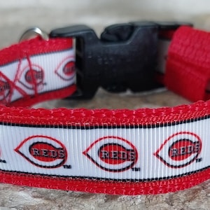 3/4&quot; Wide Cincinnati inspired baseball Pet collars