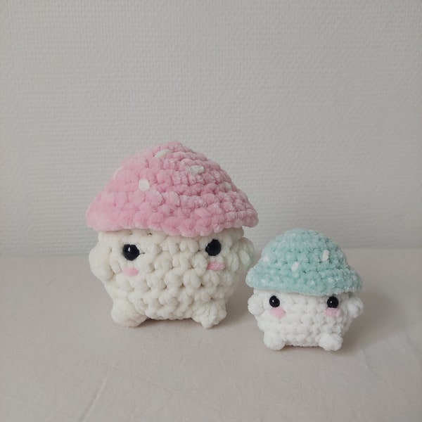 Petite peluche champignon (très) mignonne au crochet - Fait main