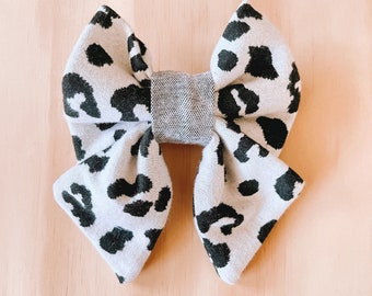 Grey Leopard - Sailor Bow