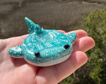 Pierre anti-inquiétude pour les requins-baleines sculptée à la main - Compagnon de bureau pour le soulagement de l'anxiété