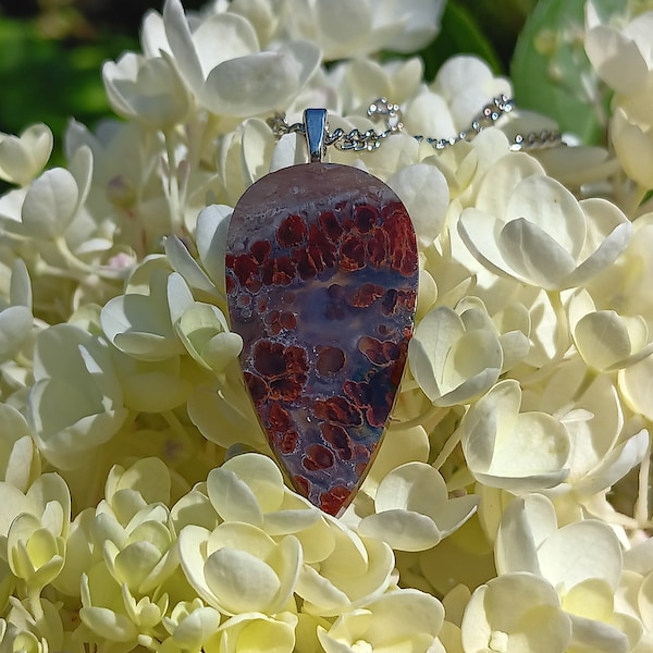 Red Plume Agate pendant