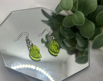 Green Leaf Earrings -  Nature Inspired Monstera Plant Jewelry