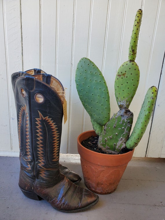 Custom men's Hondo cowboy boots
