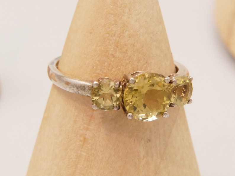 Vintage Peridot Trilogy Ring in Sterling Silver