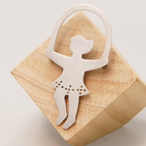 Vintage James Avery Pendant Brooch Pin Girl Skipping in Sterling Silver | Modernist Texas Silver Cartoon Girl Jump Rope Necklace Pin