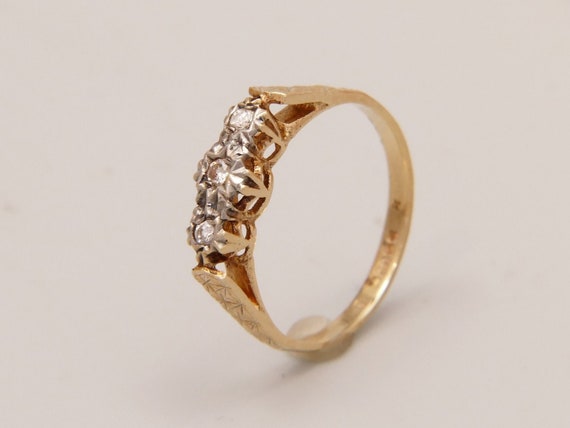 Vintage Diamond Trilogy Ring in 9ct 9K Yellow Gold – 1977 Wyatt  